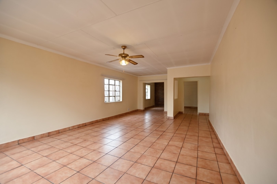 8 Bedroom Property for Sale in Moregloed Gauteng