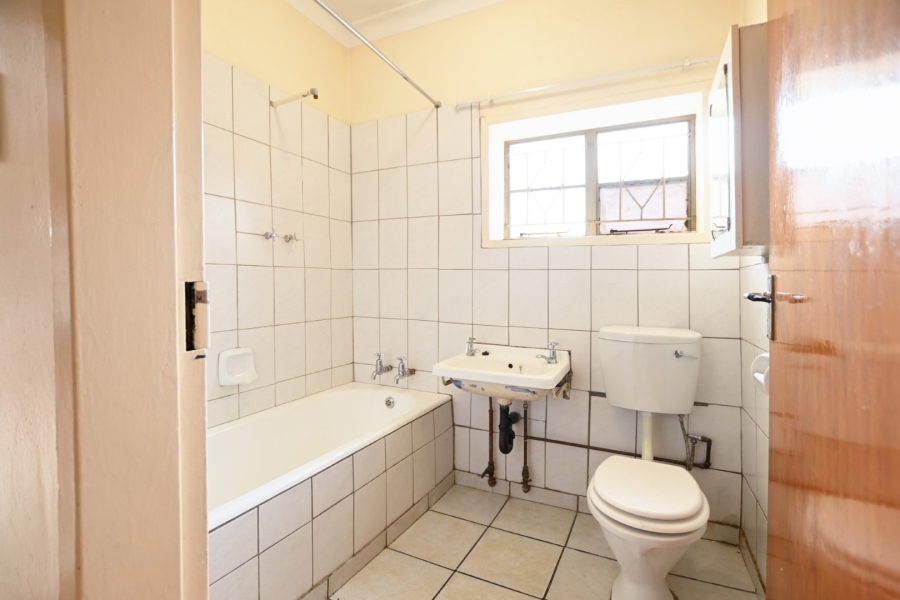 8 Bedroom Property for Sale in Moregloed Gauteng