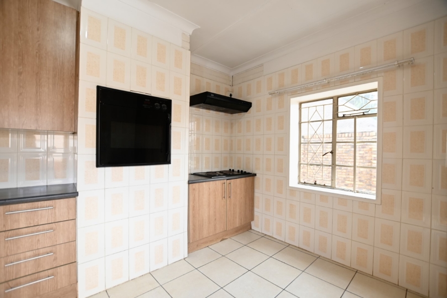 8 Bedroom Property for Sale in Moregloed Gauteng