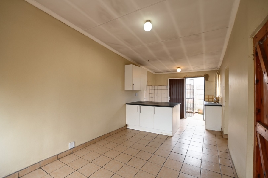 8 Bedroom Property for Sale in Moregloed Gauteng