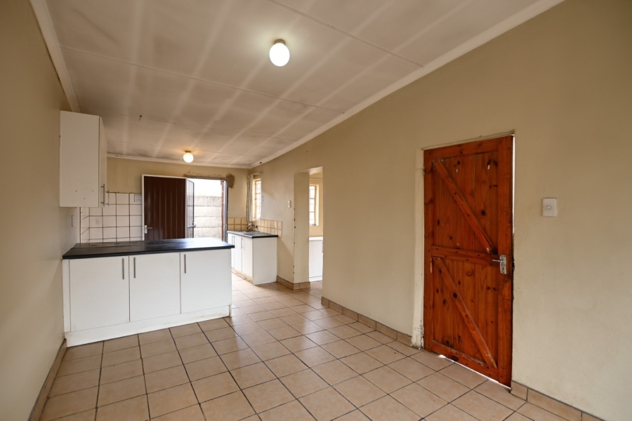 8 Bedroom Property for Sale in Moregloed Gauteng