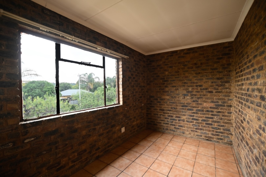 8 Bedroom Property for Sale in Moregloed Gauteng