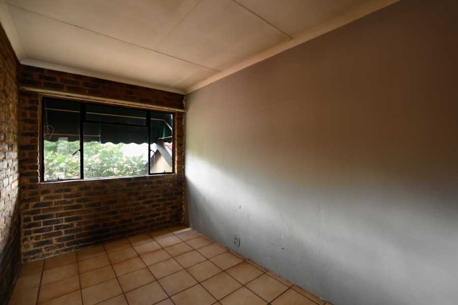 8 Bedroom Property for Sale in Moregloed Gauteng