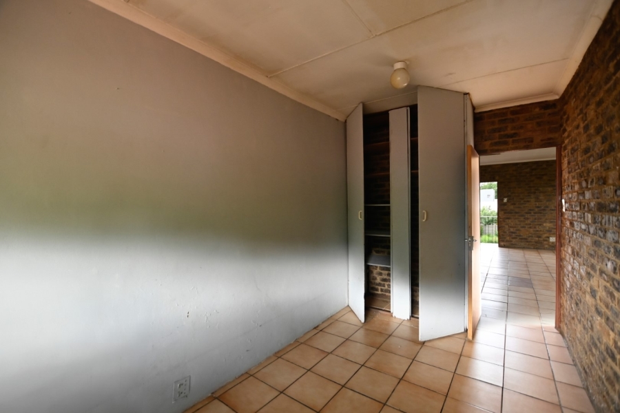 8 Bedroom Property for Sale in Moregloed Gauteng