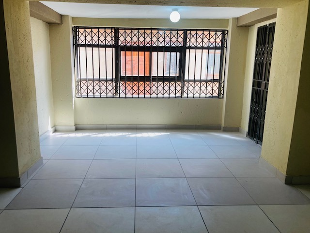 To Let 3 Bedroom Property for Rent in Krugersrus Gauteng