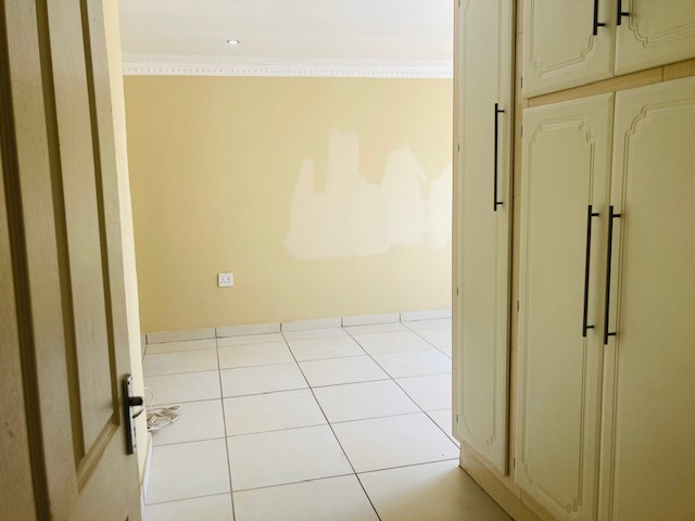 To Let 3 Bedroom Property for Rent in Krugersrus Gauteng