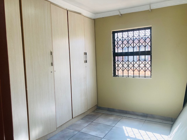 To Let 3 Bedroom Property for Rent in Krugersrus Gauteng