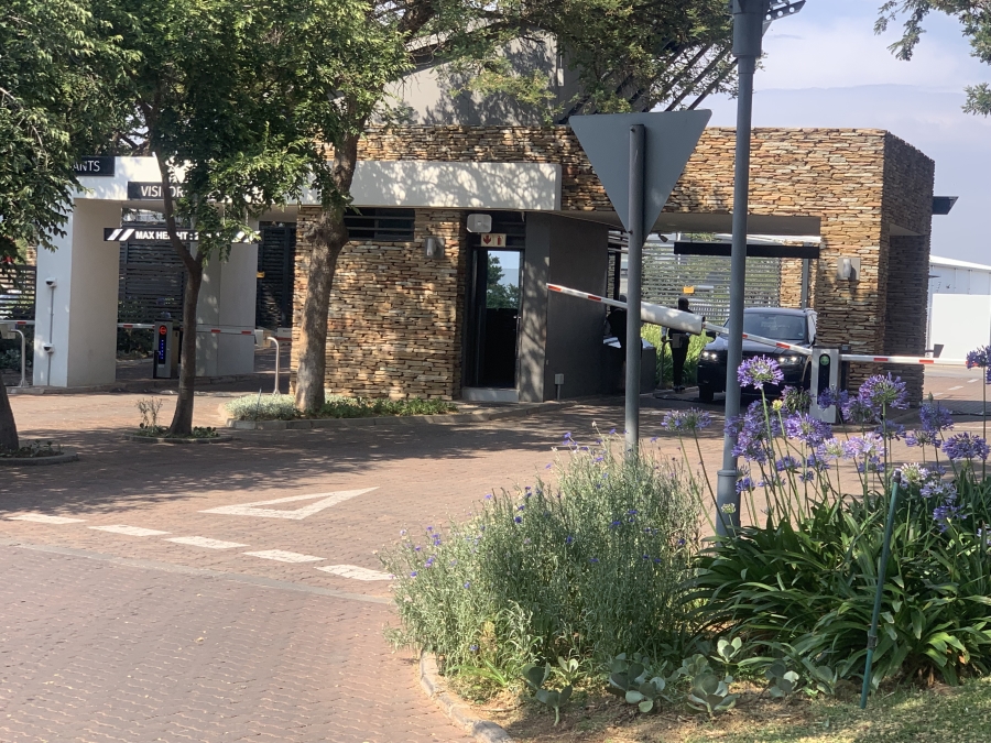 To Let commercial Property for Rent in Greenstone Hill Gauteng