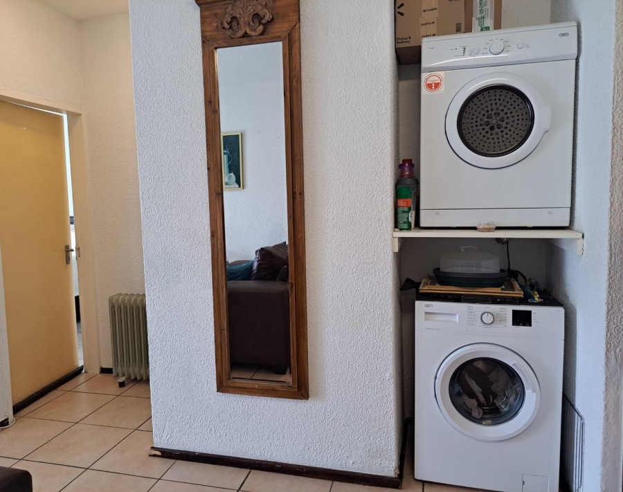 1 Bedroom Property for Sale in Willowbrook Gauteng