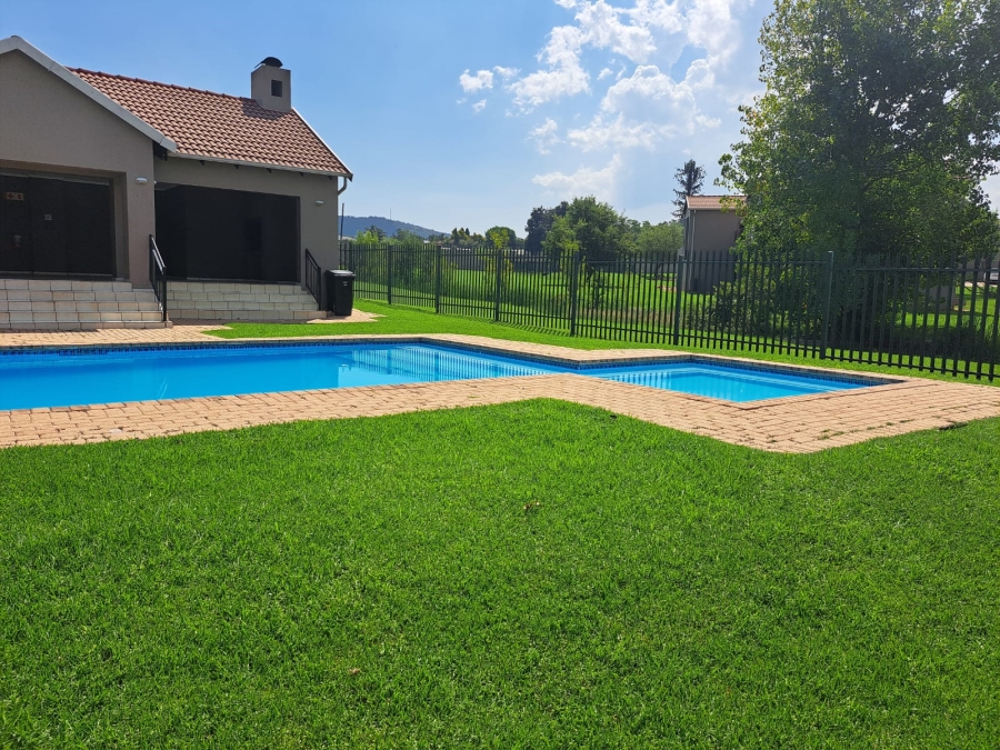 1 Bedroom Property for Sale in Willowbrook Gauteng