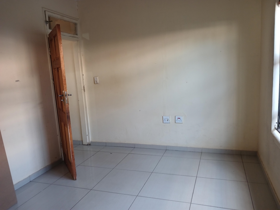 3 Bedroom Property for Sale in Roodepoort North Gauteng