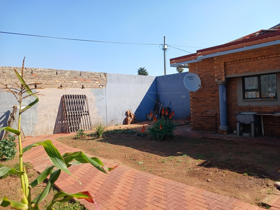 3 Bedroom Property for Sale in Roodepoort North Gauteng