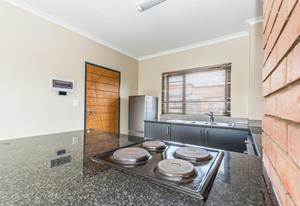 2 Bedroom Property for Sale in Waterfall Ridge Gauteng