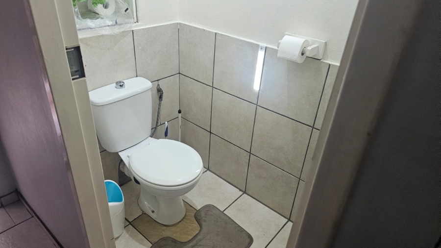 2 Bedroom Property for Sale in Villieria Gauteng