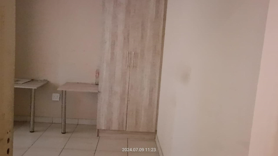 2 Bedroom Property for Sale in Daveyton Gauteng