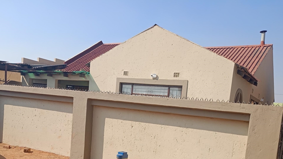 2 Bedroom Property for Sale in Daveyton Gauteng