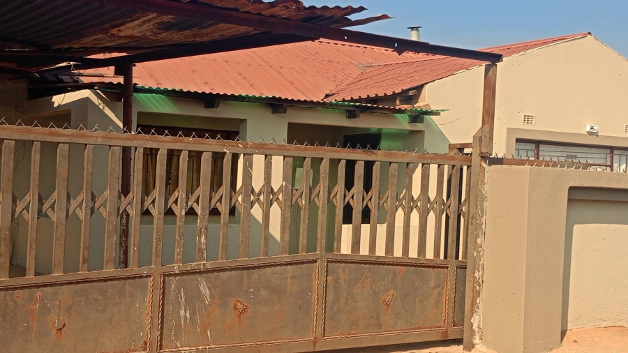 2 Bedroom Property for Sale in Daveyton Gauteng