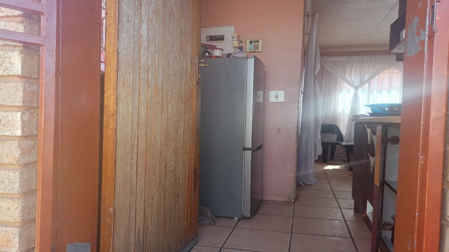 2 Bedroom Property for Sale in Cloverdene Gauteng