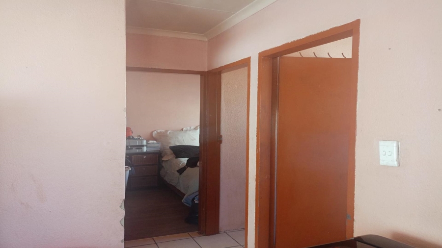 2 Bedroom Property for Sale in Cloverdene Gauteng