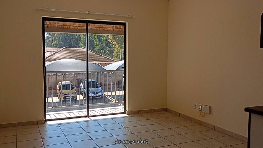 2 Bedroom Property for Sale in Cloverdene Gauteng