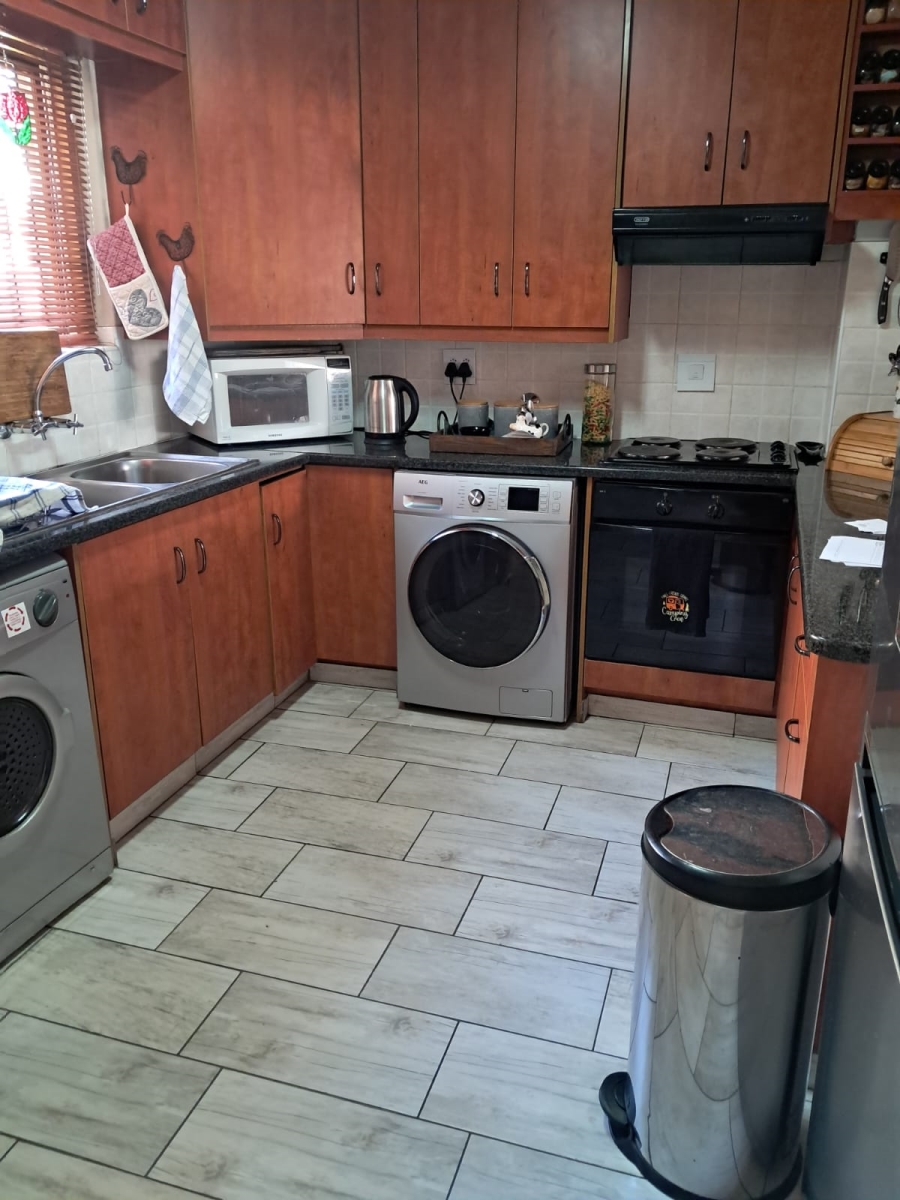 2 Bedroom Property for Sale in Meyersdal Gauteng