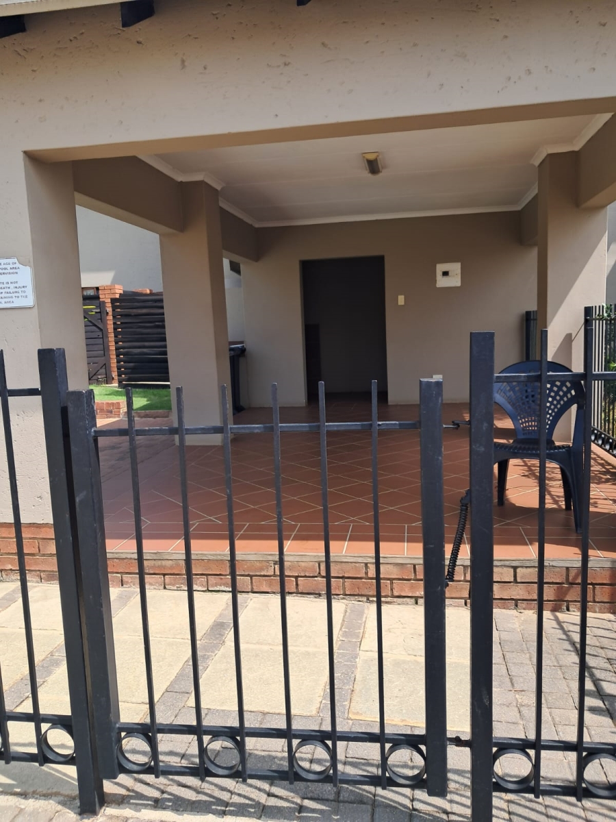 2 Bedroom Property for Sale in Meyersdal Gauteng