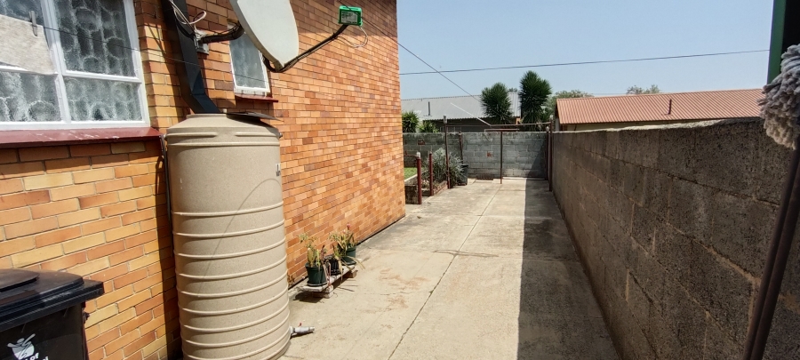 4 Bedroom Property for Sale in Tedstoneville Gauteng