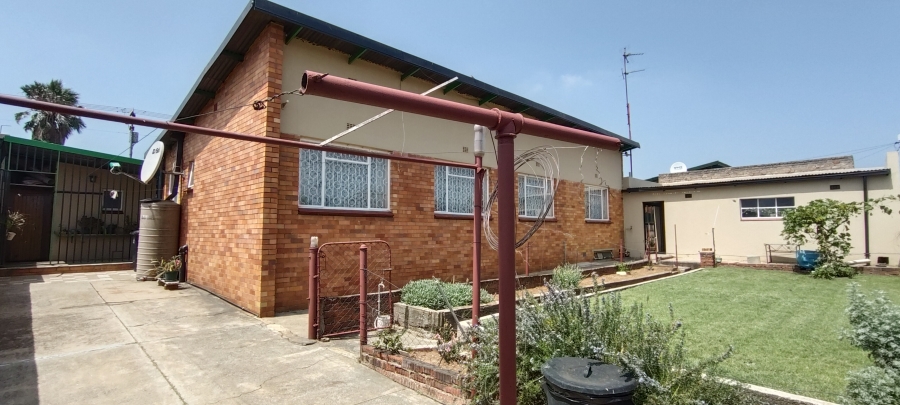 4 Bedroom Property for Sale in Tedstoneville Gauteng