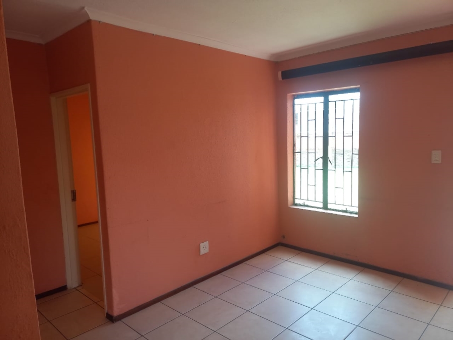 To Let 2 Bedroom Property for Rent in Edleen Gauteng