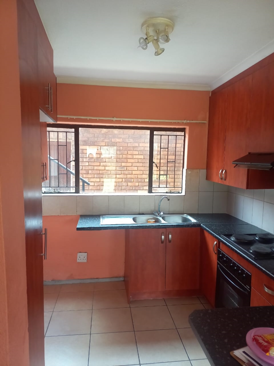 To Let 2 Bedroom Property for Rent in Edleen Gauteng