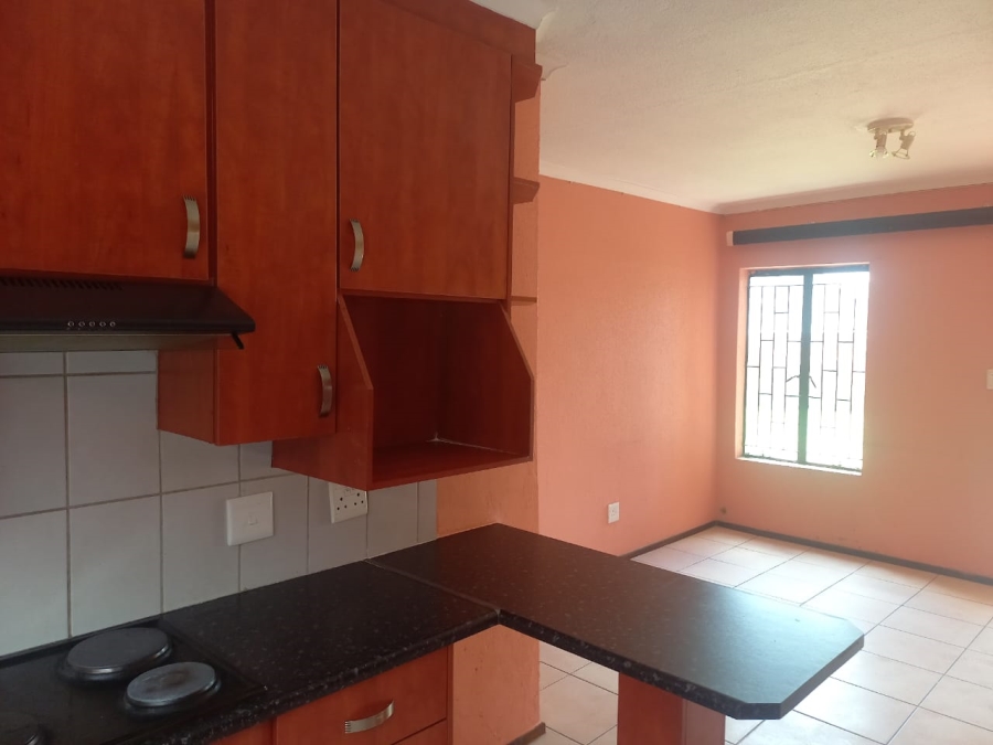 To Let 2 Bedroom Property for Rent in Edleen Gauteng