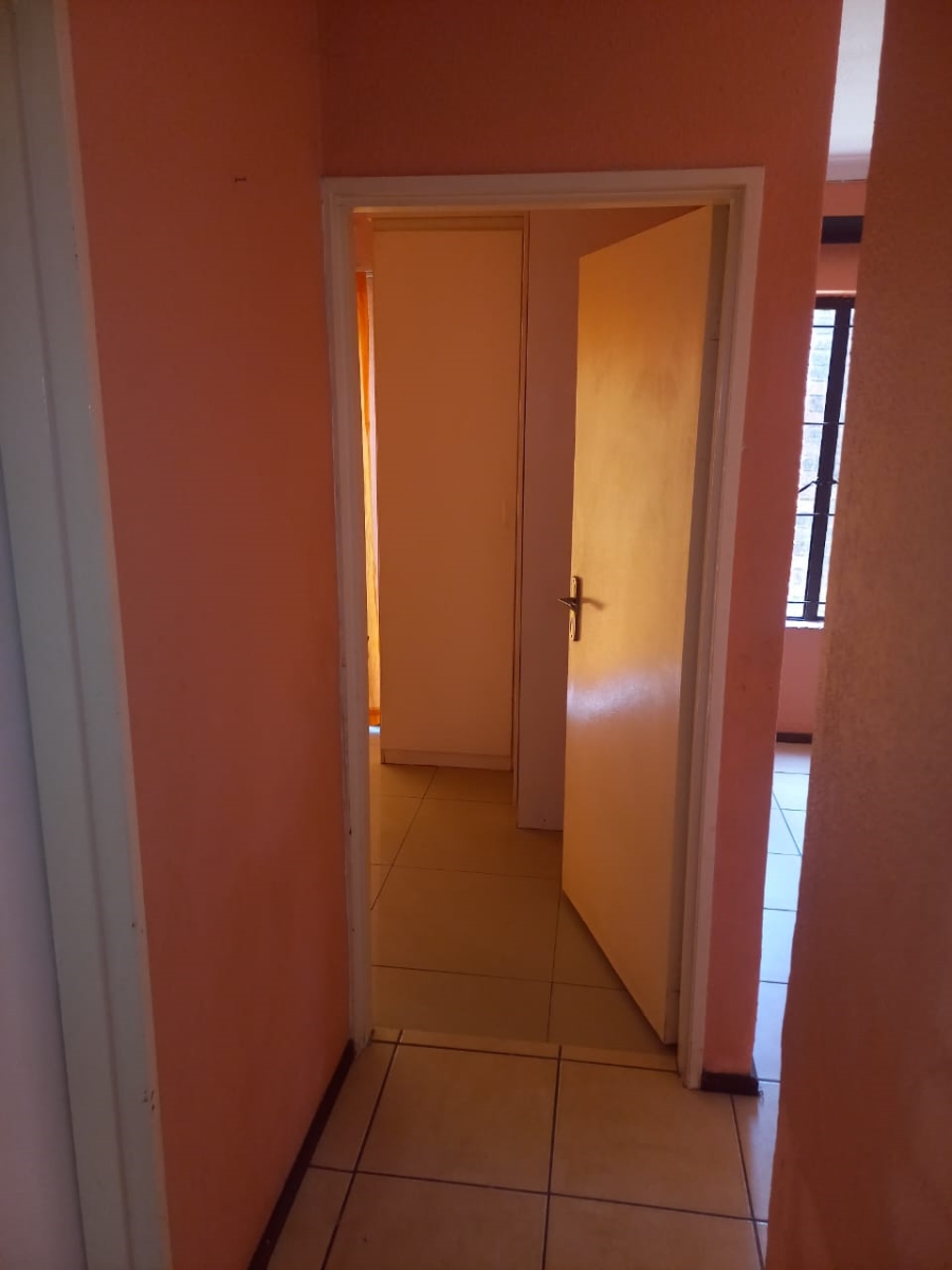 To Let 2 Bedroom Property for Rent in Edleen Gauteng