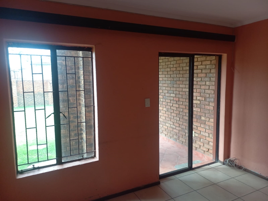 To Let 2 Bedroom Property for Rent in Edleen Gauteng