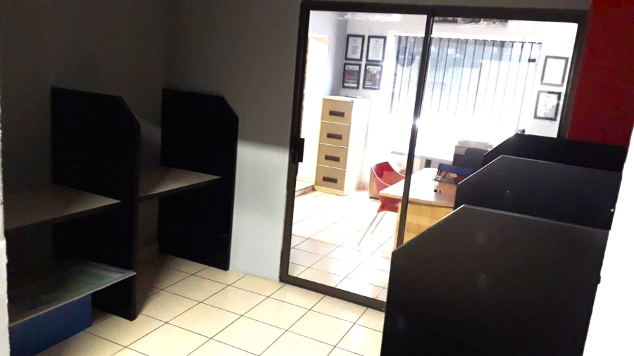 Commercial Property for Sale in Farrarmere Gauteng