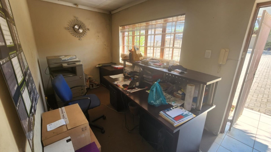 Commercial Property for Sale in Farrarmere Gauteng