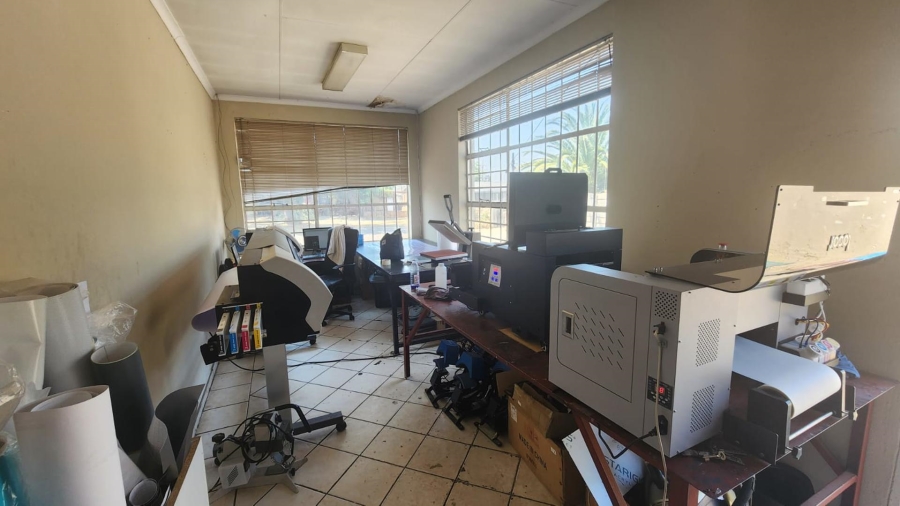 Commercial Property for Sale in Farrarmere Gauteng