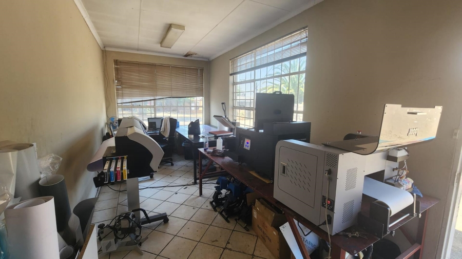 Commercial Property for Sale in Farrarmere Gauteng