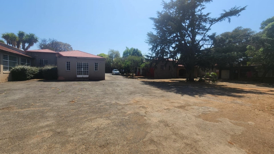 Commercial Property for Sale in Farrarmere Gauteng