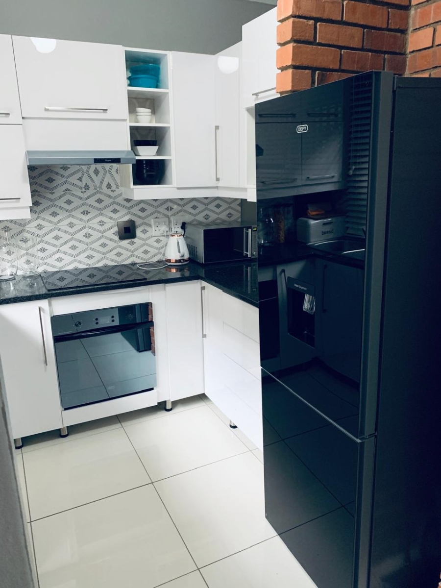 To Let 2 Bedroom Property for Rent in Carlswald Gauteng