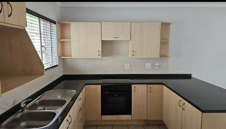 To Let 1 Bedroom Property for Rent in Greenstone Ridge Gauteng