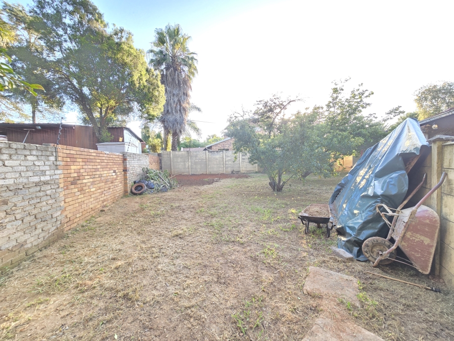 2 Bedroom Property for Sale in Wilgeheuwel Gauteng