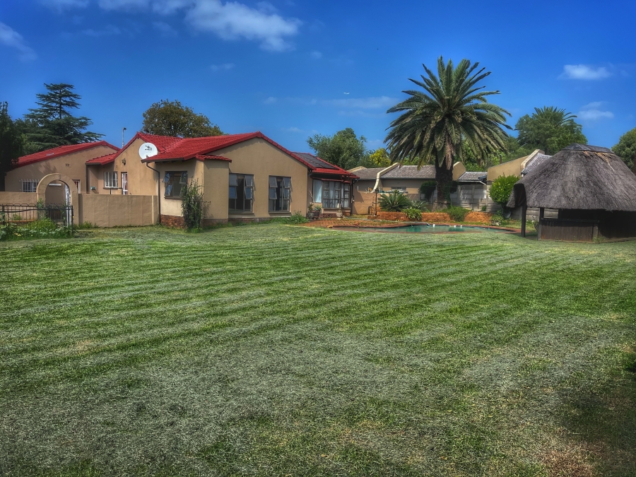 3 Bedroom Property for Sale in Brackenhurst Gauteng