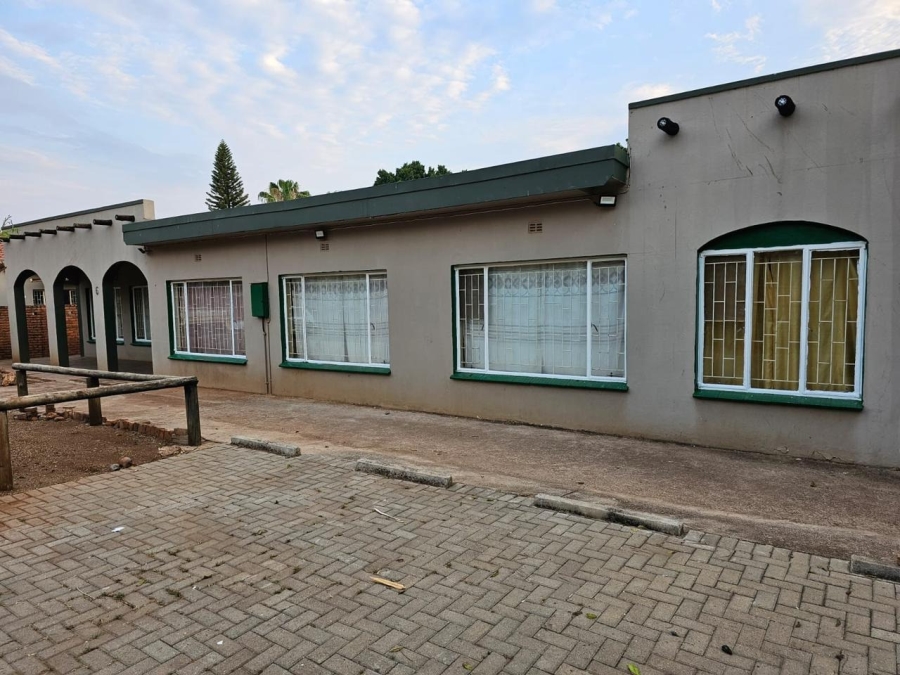 To Let 3 Bedroom Property for Rent in Impala Park Gauteng