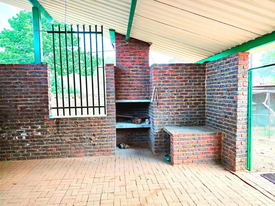 To Let 3 Bedroom Property for Rent in Impala Park Gauteng