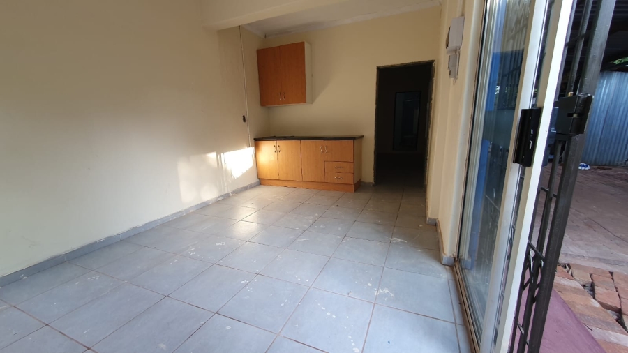 To Let 1 Bedroom Property for Rent in Impala Park Gauteng