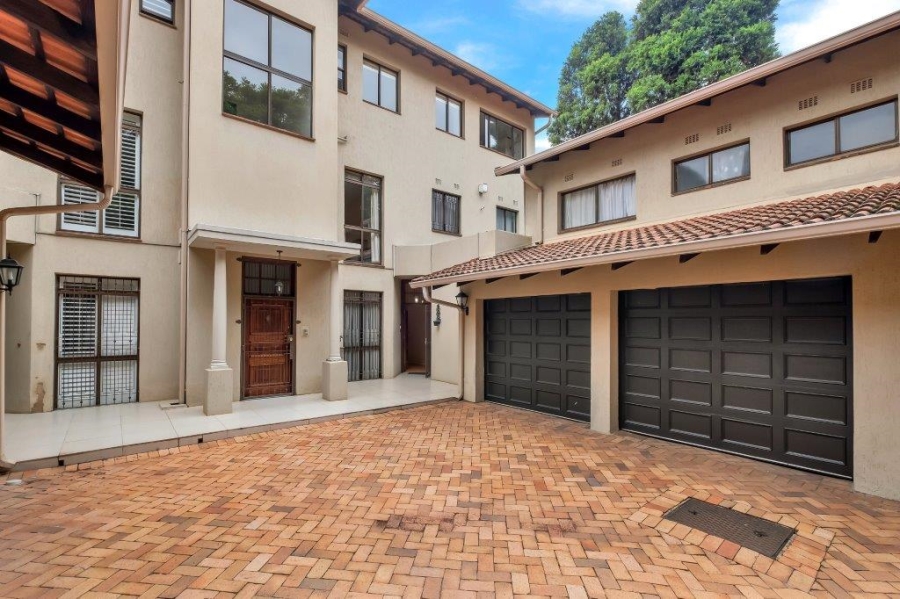 3 Bedroom Property for Sale in Illovo Gauteng