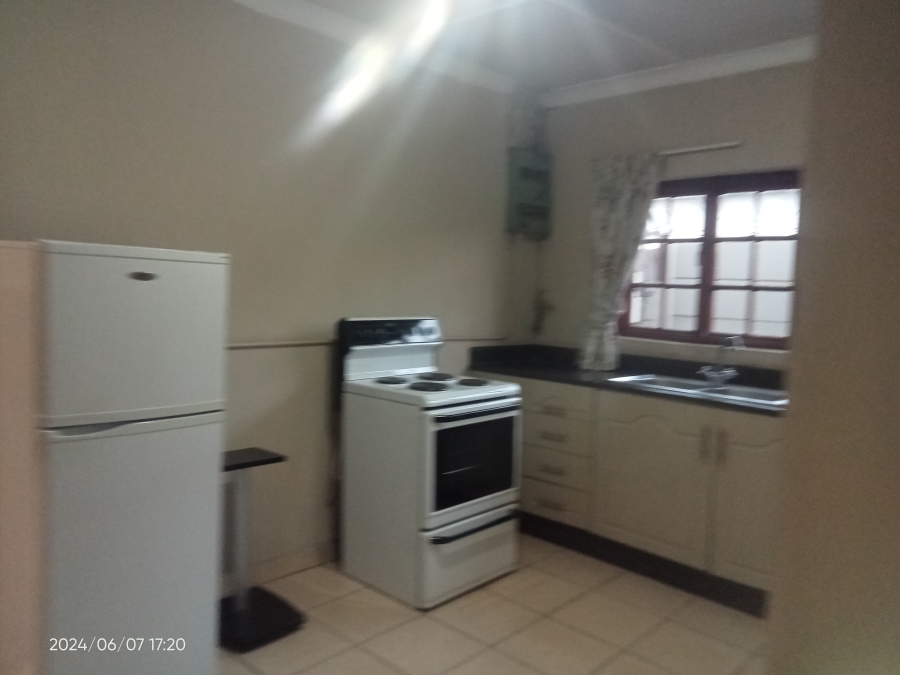 2 Bedroom Property for Sale in Molapo Gauteng