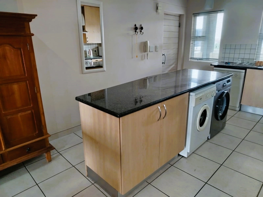 To Let 2 Bedroom Property for Rent in Morningside Ext 40 Gauteng