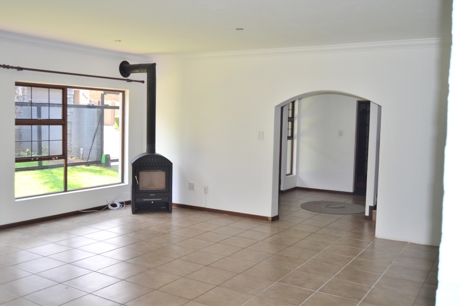 3 Bedroom Property for Sale in Amberfield Gauteng