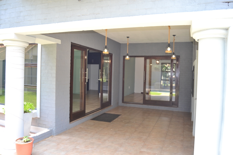 3 Bedroom Property for Sale in Amberfield Gauteng